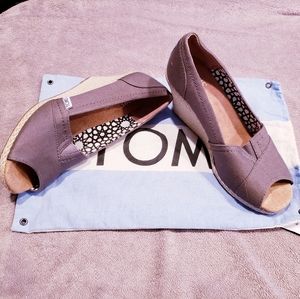 TOMS Wedge Shoes